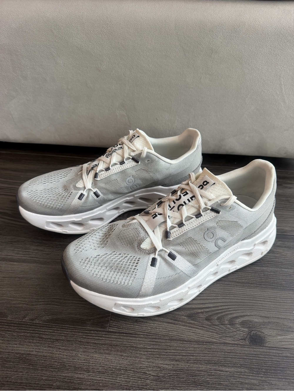 On Cloud Eclips Running Men's Athletic Sneakers - Light Gray/White - Picture 4 of 7